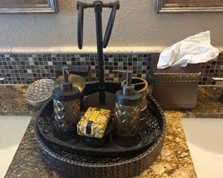 Refillable Bottles And Other Bathroom Decor Products
