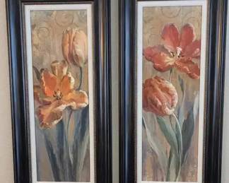 2 Complementary Floral Prints