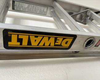 Dewalt Extending Ladder