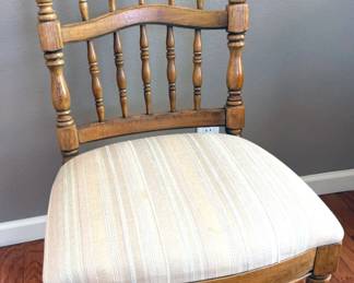 Dining chair