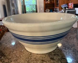 Stoneware mixing bowl