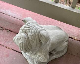 Heavy stone bulldog