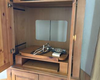 Entertainment center armoire