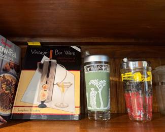Vintage Bar wear