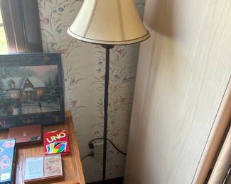 floor lamp