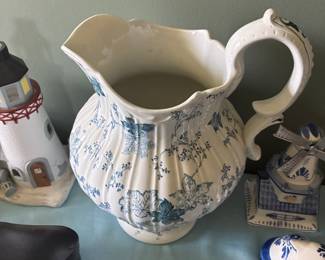 blue and white pottery