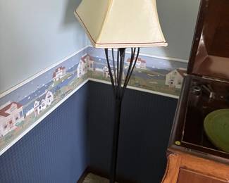 floor lamp