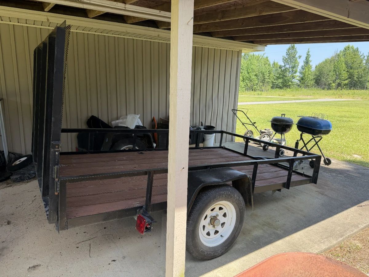 6ft x 10ft Utility Trailer