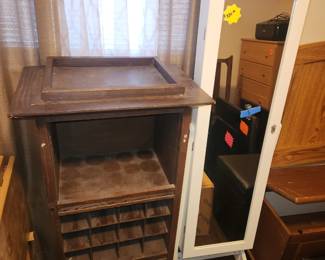 Wine rack, jewelry case