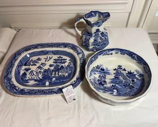 RAK and Co Glasgow Scotland Blue Willow large Mason Bowl and pitcher $125
