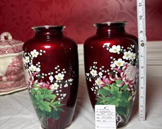 Cloisonne Japanese red vase set $50