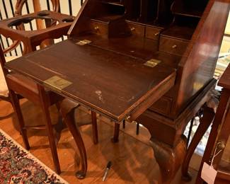 Slant top writing desk