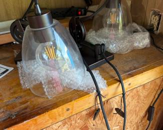 2 light fixtures