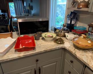 microwave, baking pans