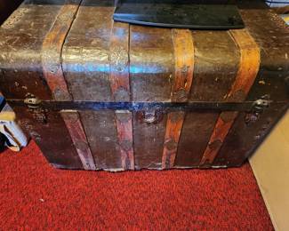 Several Vintage Trunks