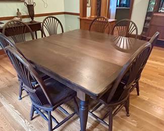 Country Classics Handcrafted Dining Table with Eight Windsor Chairs