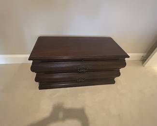 Lane Cedar Hope Chest – Altavista, Virginia
