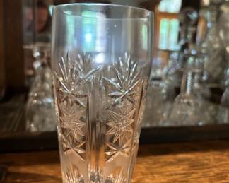 Cut crystal glass tumbler, star pinwheel pattern, single piece
