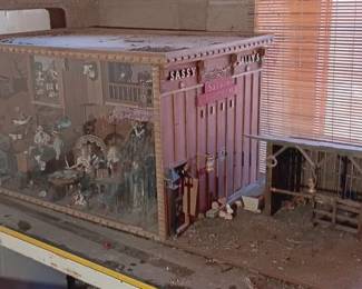 MASSIVE Sassy Sallys Saloon Miniature Hand Made Display WITH contents