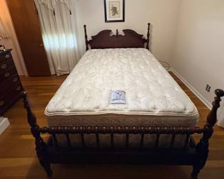 Kincaid Furniture Queen Size bed & mattress 