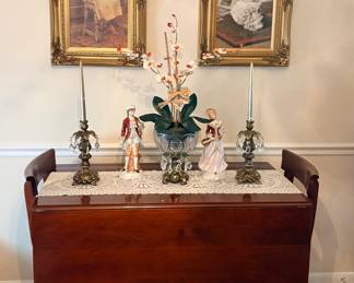 Willett Drop Leaf Table with Federal or Sheraton style furniture