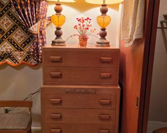 Blond chest of drawers