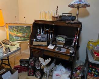 Roll top desk