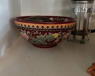 Decorative ceramic floral bowl