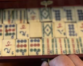 Vintage Chinese Mahjong set
