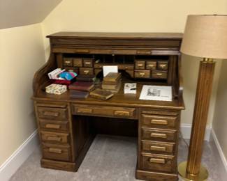 Roll top desk
