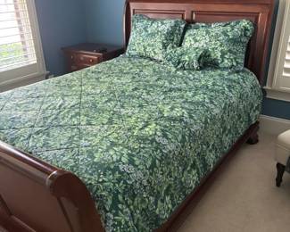 Full size sleigh bed