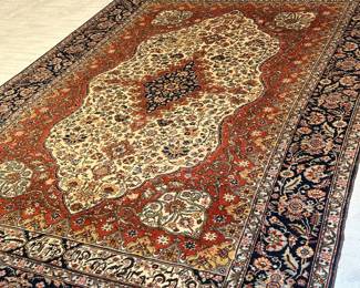 Gorgeous Hand Knotted Persian Rug