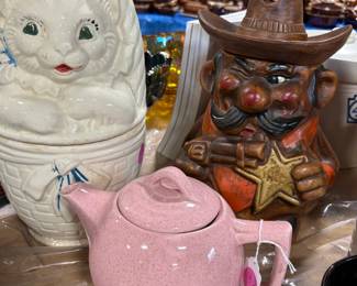 The sheriff is in town! ...fun cookie jar. Other collectible china.