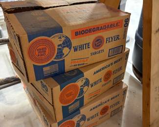 White Flyer clay targets
