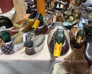 Another view of the numerous decorative ducks.