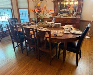 Dining table with 6 chairs