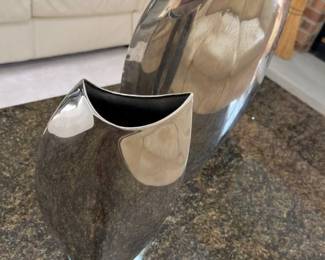 103 Aluminum Art Vase Set
