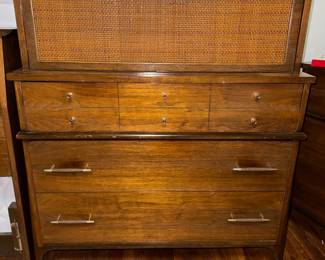 MCM dresser / top door folds down