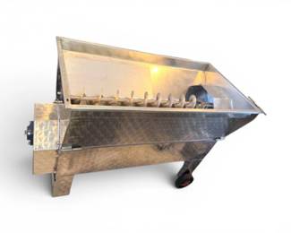 216 StainlessSteelGrapeCrusherHopperwAuger