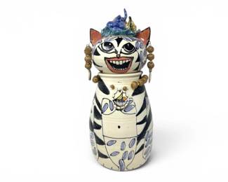 236 WhimsicalHandPaintedCeramicCatLiddedVasewFruitFinial
