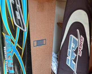 2 Slolum Skiis $50