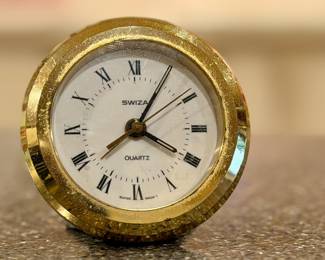 Swiza desk clock