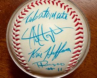 Signed St Louis Cardinals baseball. Picture 4 of 4.