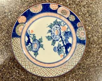 Small blue Imari plate.
