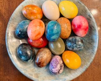 Alabaster eggs in alabaster bowl