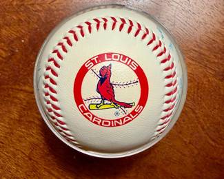 Signed St Louis Cardinals baseball. Picture 1 of 4.