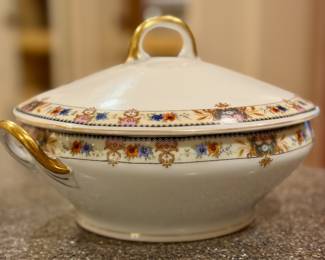 CT Altwasser Silesia covered serving dish.