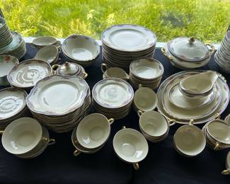 AMC Augusste Moujin German China Set