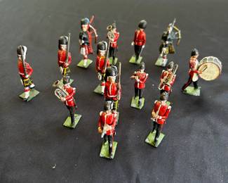 Vintage Britain Hollow Cast Band