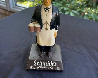 Schmidt’s Beer Statue